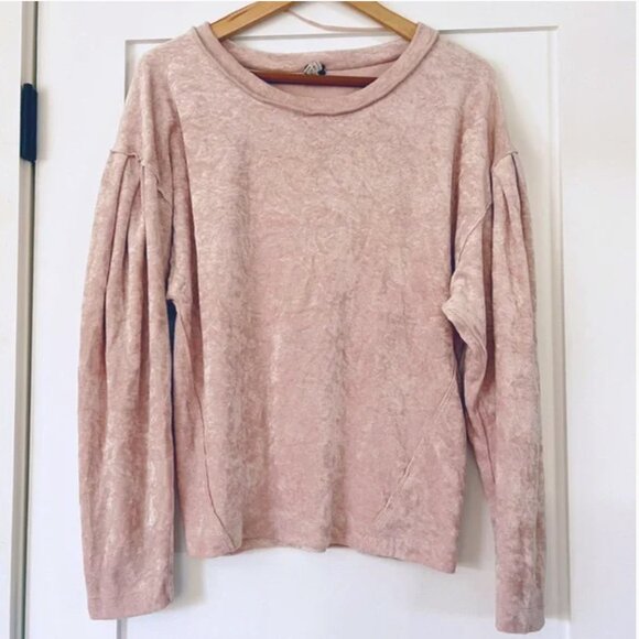 Free People We The Free Milan Long Sleeve Top Crushed Velvet in Blush/Pink SZ S - Picture 5 of 5